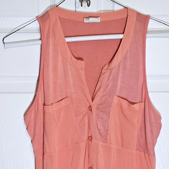 Converse Womens Sleeveless Tshirt Tank Top XS Pockets Summer Buttons Salmon Pink - Picture 2 of 4